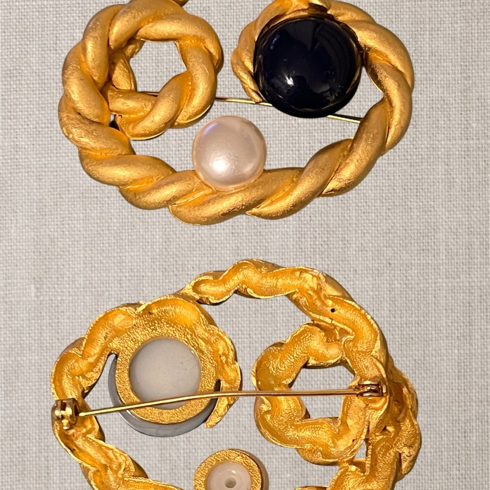 Knot Rope Look Faux Pearl Vintage Gold Brooch Pin